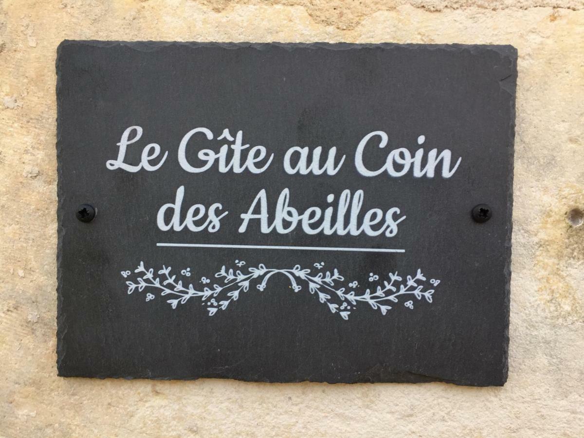 Le Gite Au Coin Des Abeilles La Caillère 外观 照片